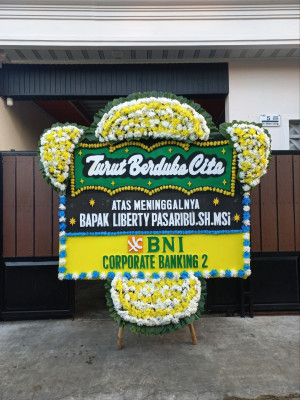 Papan Bunga Duka di Lirik