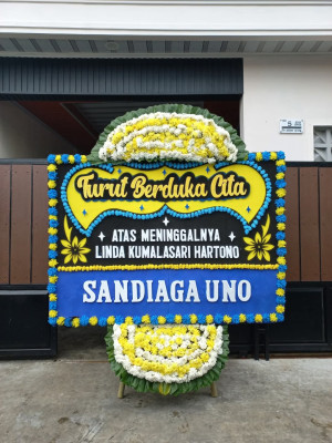 Papan Bunga Duka di Lirik